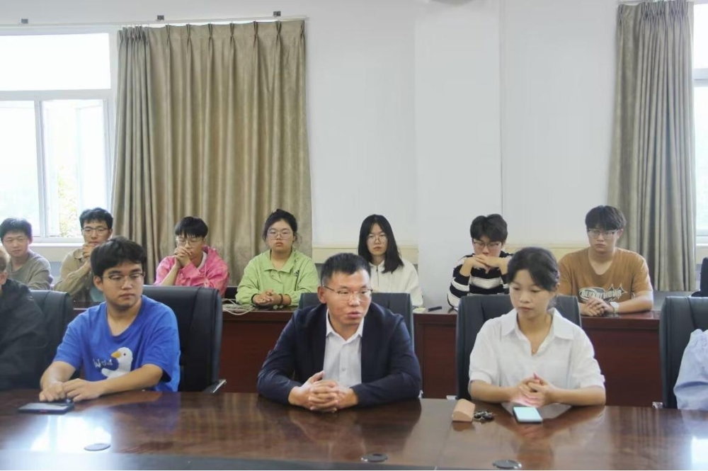 7a7d8d206fa94343a7b31965719d9081.jpg 7a7d8d206fa94343a7b31965719d9081.jpg