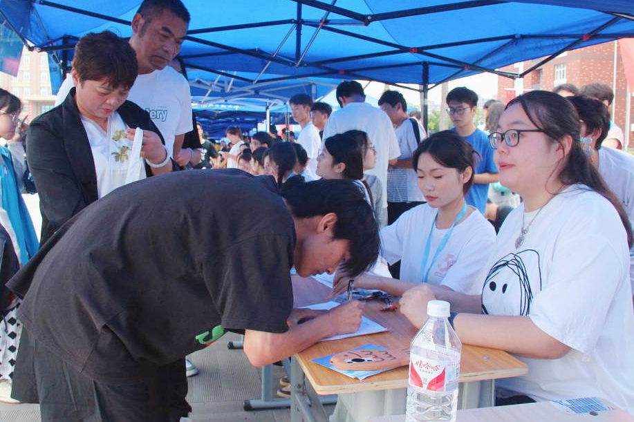 d86b17c042e5491b99e031de98ee50de.jpg d86b17c042e5491b99e031de98ee50de.jpg